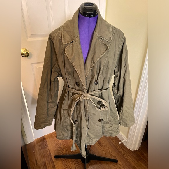 Old Navy Jackets & Blazers - Old Navy 3X Double Breasted Army Green Waist Length Trench Coat